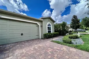 1557 Amber Leaf Cir, Ocoee, FL 34761 - Photo 2