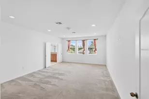 2556 Leyland Cypress Ln, Sanford, FL 32773 - Photo 16