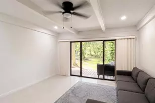 5304 Indian Creek Dr, Orlando, FL 32811 - Photo 10