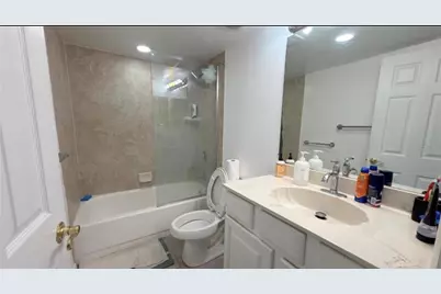 5304 Indian Creek Drive #D03, Orlando, FL 32811 - Photo 16