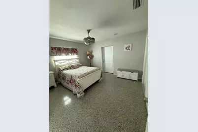 52 45th Avenue, Saint Pete Beach, FL 33706 - Photo 12