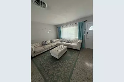 52 45th Avenue, Saint Pete Beach, FL 33706 - Photo 4