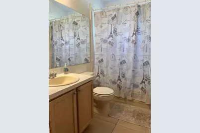 622 Eagle Pointe S, Kissimmee, FL 34746 - Photo 22