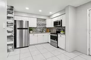 2841 Empire Pl, Sanford, FL 32773 - Photo 8