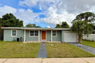 892 Rockhill St, Deltona, FL 32725 - Photo 2