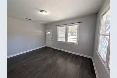 [Address not provided], Tampa, FL 33603 - Photo 4