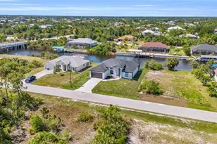 9176 Arrid Cir, Port Charlotte, FL 33981 - Photo 6