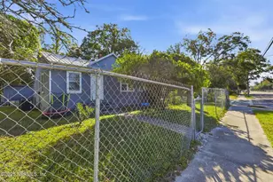 1305 Melson Ave, Jacksonville, FL 32254 - Photo 24
