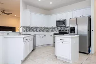 3774 Eagle Isle Cir, Kissimmee, FL 34746 - Photo 22