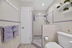 506 S Larry Cir, Brandon, FL 33511 - Photo 36