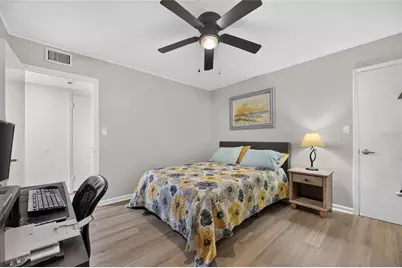 506 S Larry Circle, Brandon, FL 33511 - Photo 32