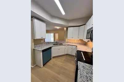 5512 Metrowest Boulevard #12-201, Orlando, FL 32811 - Photo 4