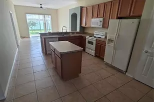 3020 Eagle Crossing Dr, Kissimmee, FL 34746 - Photo 2