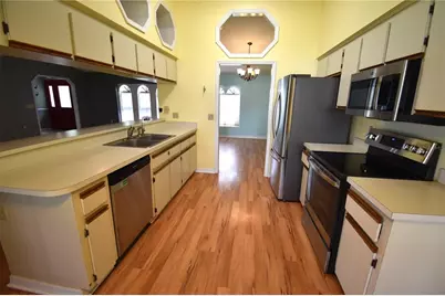 9109 Queen Elizabeth Court, Orlando, FL 32818 - Photo 10