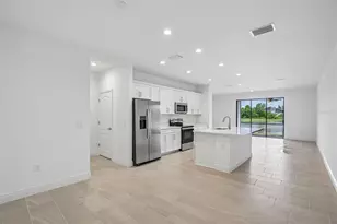 7901 Celestial Cir, Sarasota, FL 34241 - Photo 24