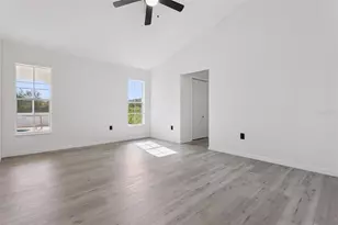 6302 Silver Oaks Dr, Zephyrhills, FL 33542 - Photo 12