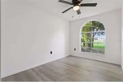 6302 Silver Oaks Drive, Zephyrhills, FL 33542 - Photo 16
