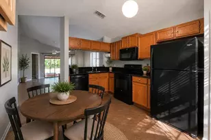 2201 Grasmere Dr, Apopka, FL 32703 - Photo 4