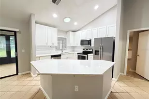 2510 Cherry Blossom Ct, Eustis, FL 32726 - Photo 8