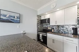 219 S Atlantic Ave, Daytona Beach, FL 32118 - Photo 10