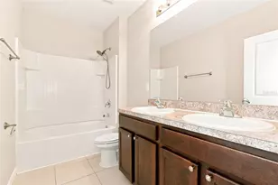 36205 Jenny Lynne Cir, Zephyrhills, FL 33541 - Photo 16