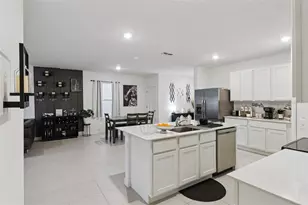 2221 Crown Rock Dr, Haines City, FL 33844 - Photo 12