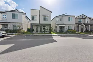 2273 Standing Rock Cir, Oakland, FL 34787 - Photo 1