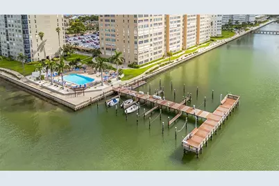5220 Brittany Drive S #201, Saint Petersburg, FL 33715 - Photo 2