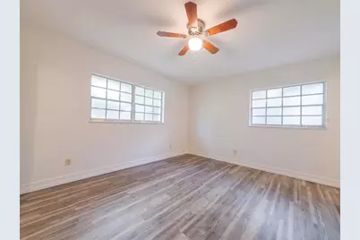 601 Carolyn Drive, Brandon, FL 33510 - Photo 10
