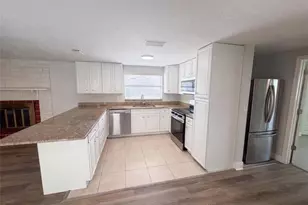 5324 Reef Dr, New Port Richey, FL 34652 - Photo 10
