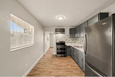 8503 Fish Lake Road, Tampa, FL 33619 - Photo 10