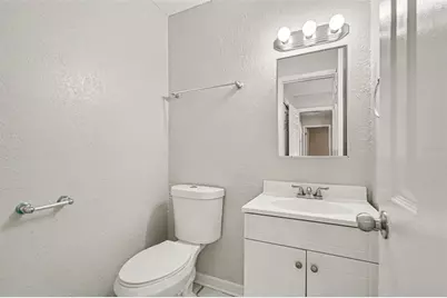 8503 Fish Lake Road, Tampa, FL 33619 - Photo 16