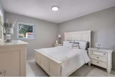 5460 NW 173rd Drive, Opa Locka, FL 33055 - Photo 16