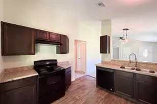 705 Fifth St, Wildwood, FL 34785 - Photo 2