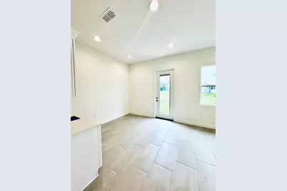 562 Kilimanjaro Drive, Kissimmee, FL 34758 - Photo 6