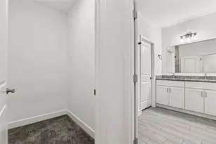 458 Lake Shore Pkwy, Davenport, FL 33896 - Photo 22