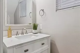 210 Hibiscus Ct, Orlando, FL 32801 - Photo 32
