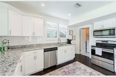 1145 Highland Street S, Saint Petersburg, FL 33701 - Photo 8