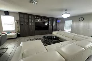 4511 Bluff Oak Loop, Kissimmee, FL 34746 - Photo 8