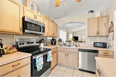 1736 Challenger Avenue, Davenport, FL 33897 - Photo 6