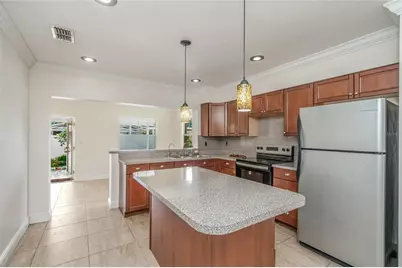 8001 N Hubert Avenue, Tampa, FL 33614 - Photo 4