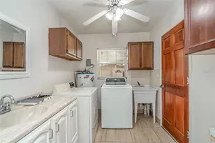 8001 N Hubert Ave, Tampa, FL 33614 - Photo 14