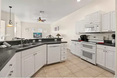 805 Tuscan Hills Boulevard, Davenport, FL 33897 - Photo 2