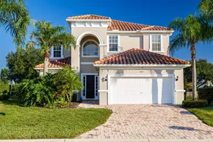 805 Tuscan Hills Blvd, Davenport, FL 33897 - Photo 1