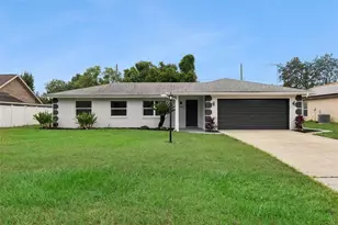 1102 Magdalena Ave, Deltona, FL 32725 - Photo 2