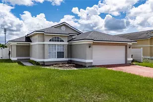 168 Seabreeze Cir, Kissimmee, FL 34743 - Photo 2