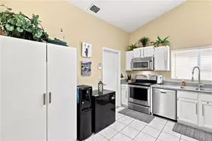 2489 Lake Jackson Cir, Apopka, FL 32703 - Photo 14
