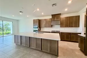 19350 Lochside Ln, Mount Dora, FL 32757 - Photo 2