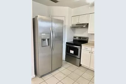 1920 E Edgewood Drive #D11, Lakeland, FL 33803 - Photo 8