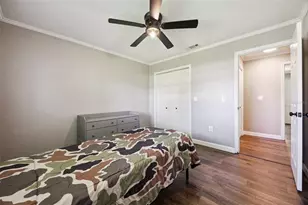 27544 Lisa Dr, Tavares, FL 32778 - Photo 22